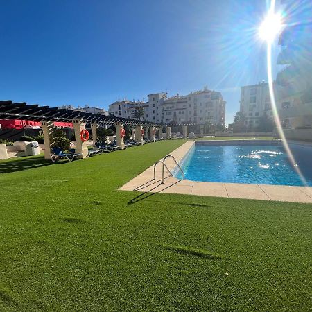 마르베야 Heart Of Puerto Banus Newly Renavated Free Parking , Wifi ,Pool,Gym,Padel Court 아파트 외부 사진