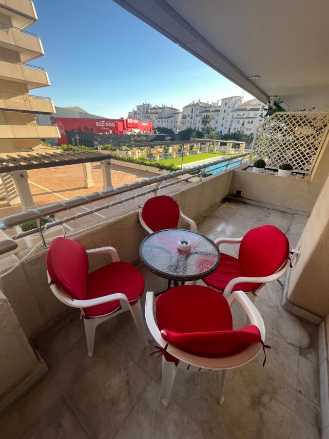 마르베야 Heart Of Puerto Banus Newly Renavated Free Parking , Wifi ,Pool,Gym,Padel Court 아파트 외부 사진