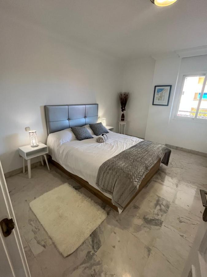마르베야 Heart Of Puerto Banus Newly Renavated Free Parking , Wifi ,Pool,Gym,Padel Court 아파트 외부 사진