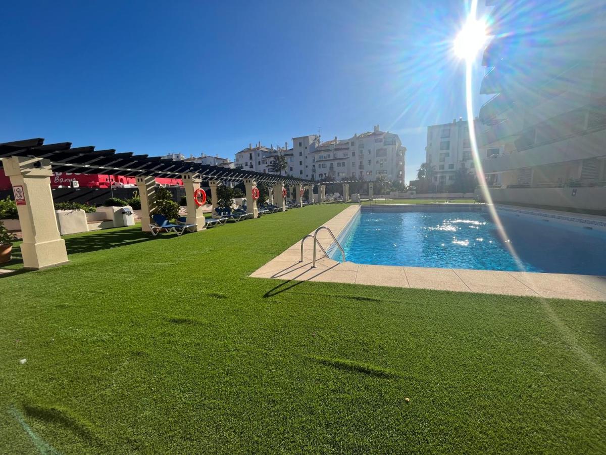마르베야 Heart Of Puerto Banus Newly Renavated Free Parking , Wifi ,Pool,Gym,Padel Court 아파트 외부 사진